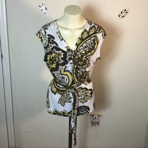 Grace Women’s Sleeveless Print Top size Large